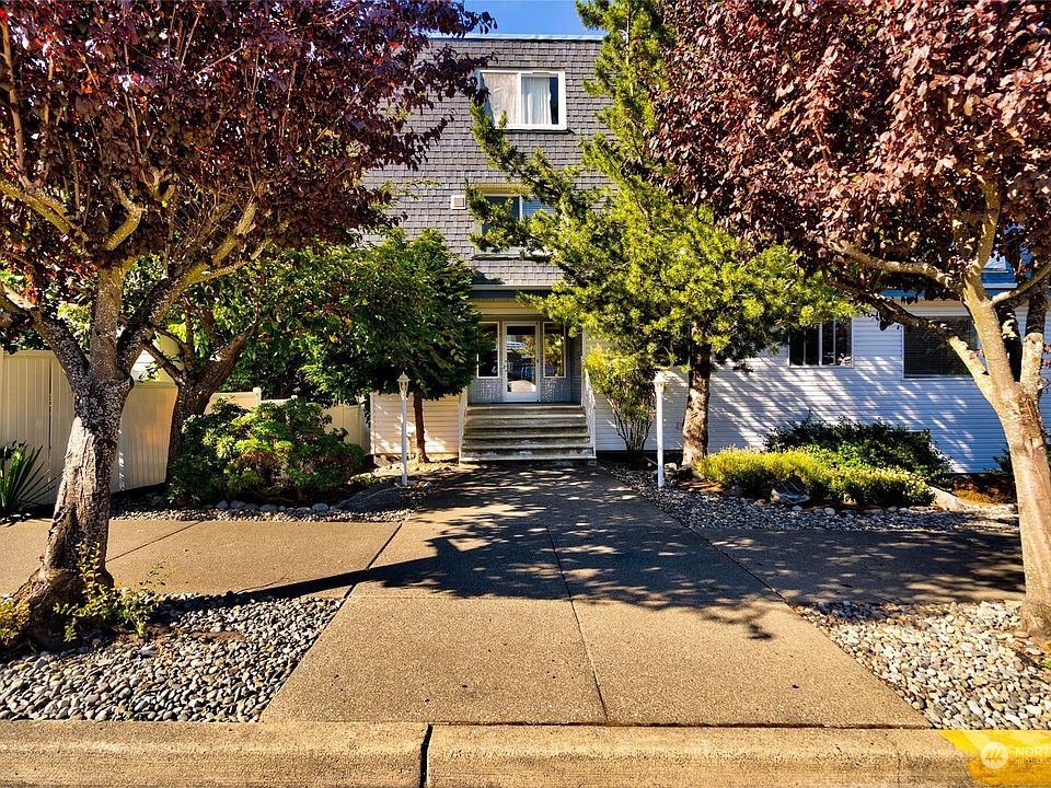 1st image of 910 34th Street #103