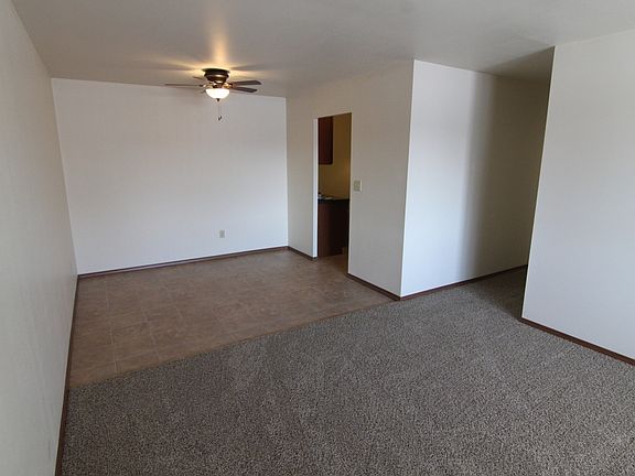 5th image of N114W15775-W1592 Sylvan Cir #925-18