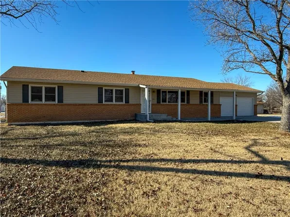 616 Shea St, Burlington, KS 66839