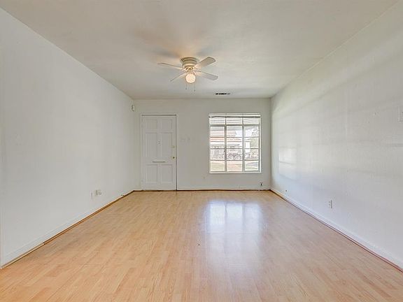 2nd image of 7506 Linwood Ave