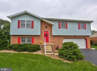222 Stephen Ln, Ephrata, PA 17522