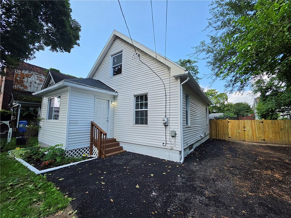 1st image of 27 Potomac St