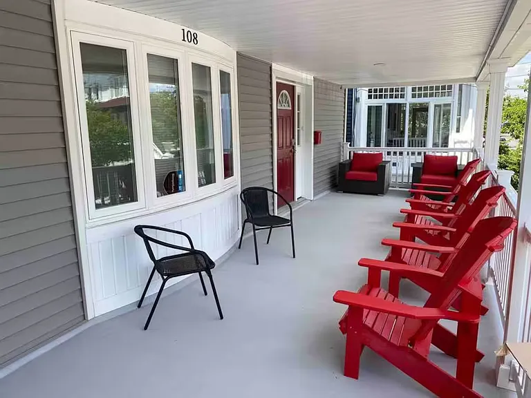 108 S Bartram Ave — Photo 25