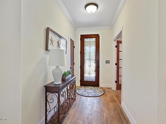 3rd image of 58 Eagle Crest Ln
