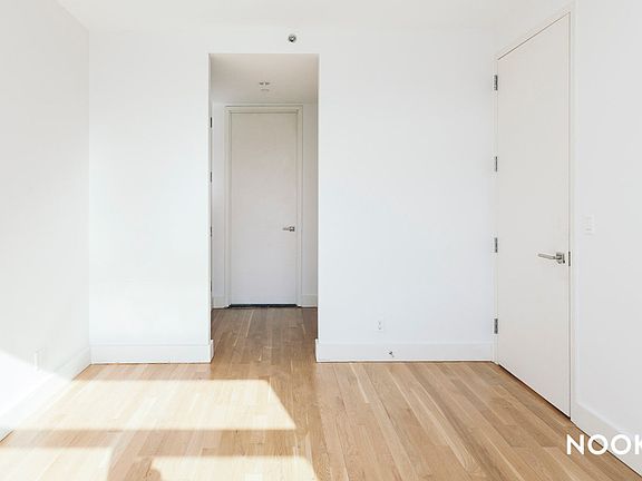 4th image of 114 Troutman St APT 202