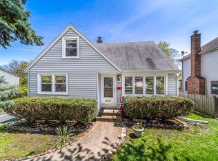 657 Rochelle Ter, Lombard, IL 60148