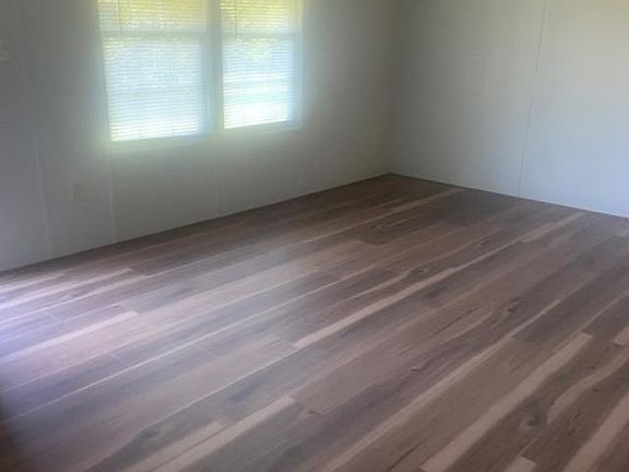 4th image of 8000 Peach Blossom Ln