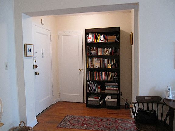 5th image of 290 Collins Ave APT 5F