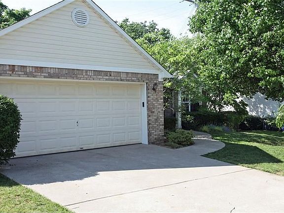 2nd image of 2139 Stonewood Ln