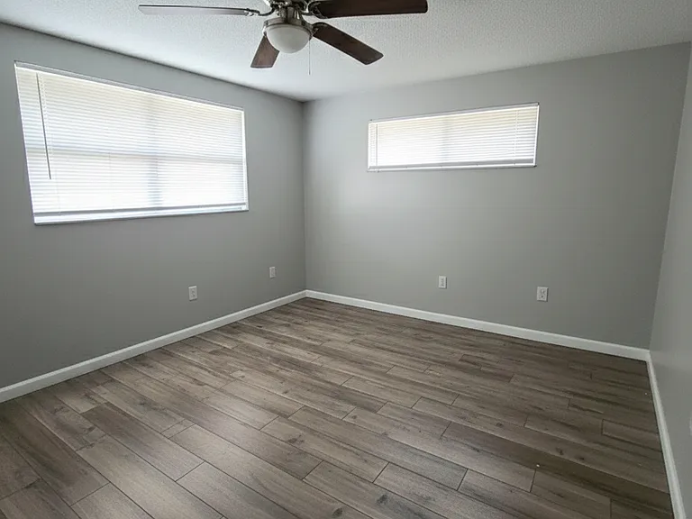 9004 Saint Regis Ln — Photo 4