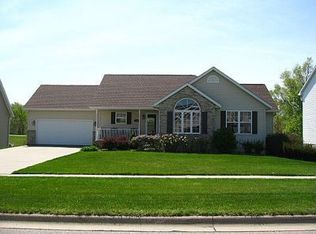 1506 Palisades Rd SW, Mount Vernon, IA 52314