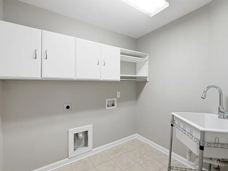 6 Bramerton Ct — Photo 29