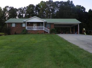938 Carl Pressley Rd, Lexington, NC 27295
