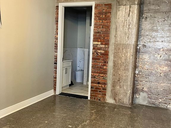 5th image of 1 McWhorter St #1