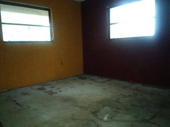 3rd image of 709 Eleanore Ave