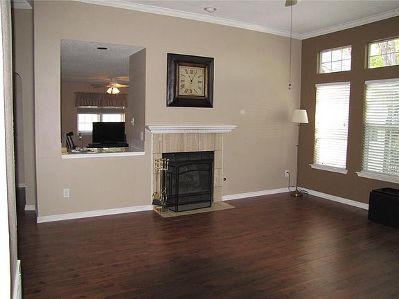 2nd image of 4372 Carolina St