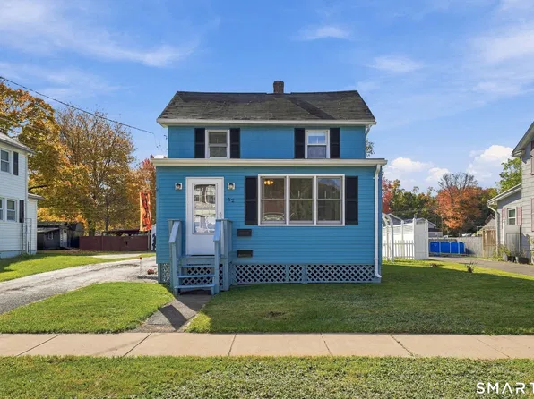 12 Dexter Road, Windsor Locks, CT 06096