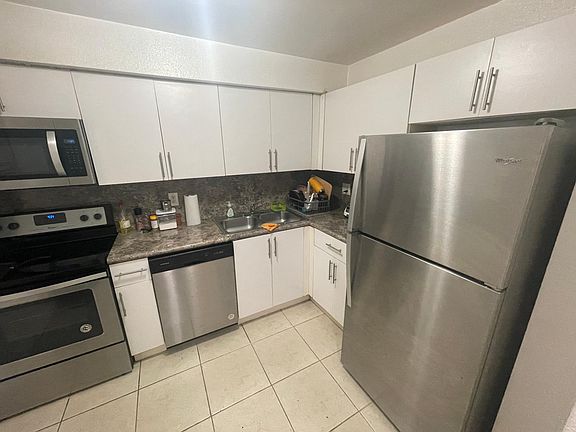 5th image of 4235 N University Dr APT 111