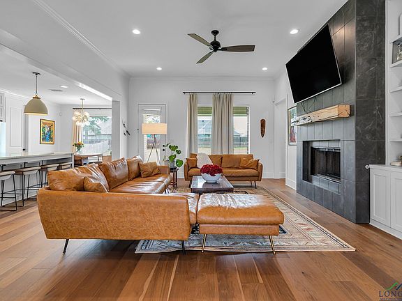 3rd image of 115 Saddle Brook Cir