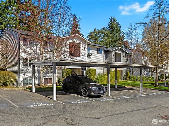 3rd image of 15415 35th Avenue W #C301