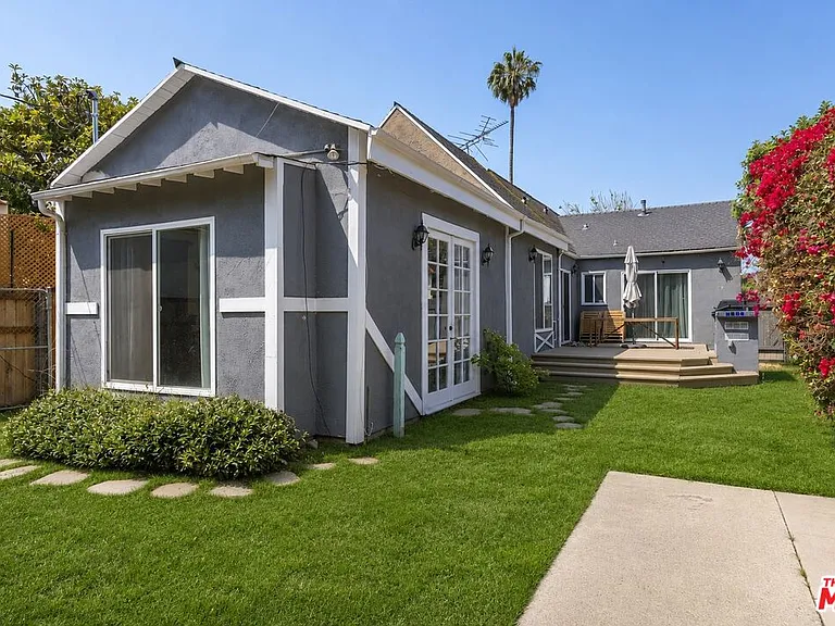 2310 Manning Ave — Photo 44