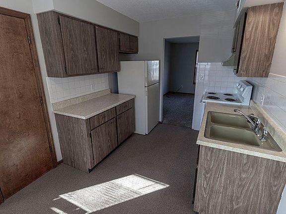 4th image of 2932 Leeway Dr #A