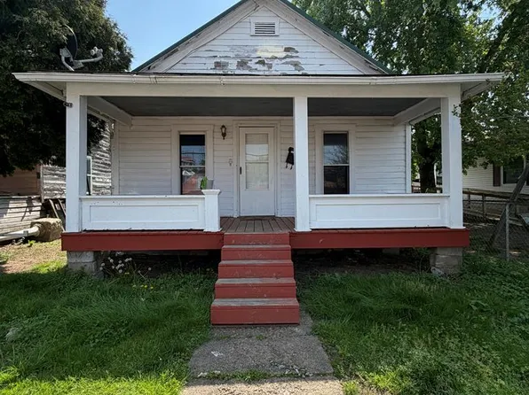 249 South Wells Street, Sistersville, WV 26175