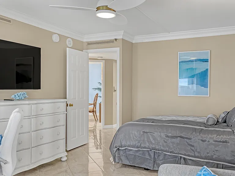 5200 N Ocean Dr #1201 — Photo 24