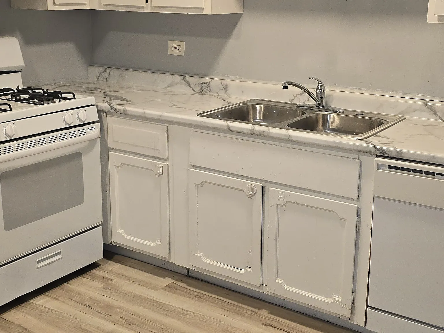 2 bed, 900 sqft, $1,650 — Photo 1