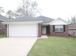 7496 Avery Ln, Daphne, AL 36526