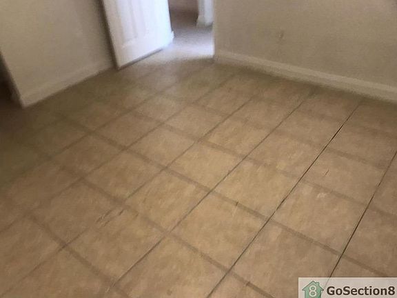 3rd image of 1525 NW 1st Pl APT 19
