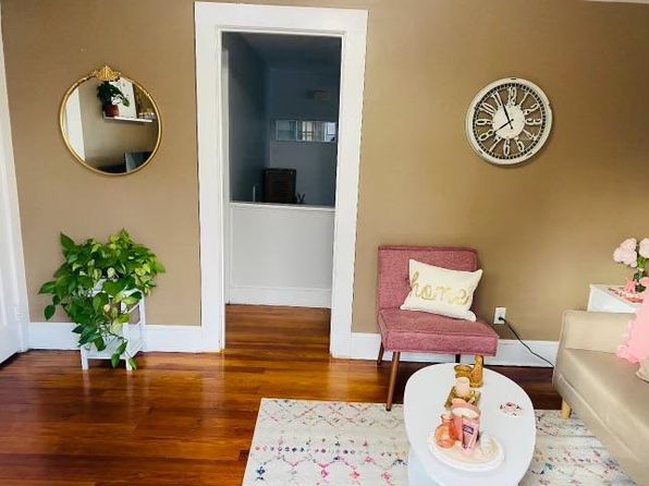 15 Lincoln Ave #2