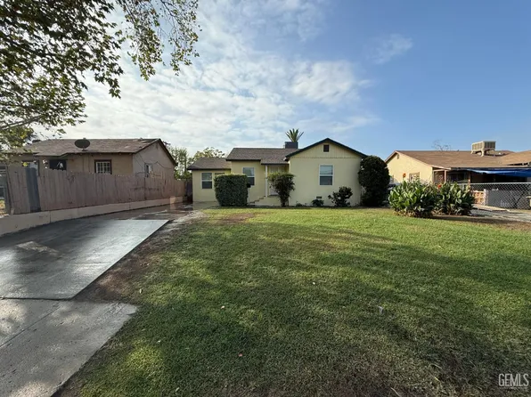 923 Water St, Bakersfield, CA 93305