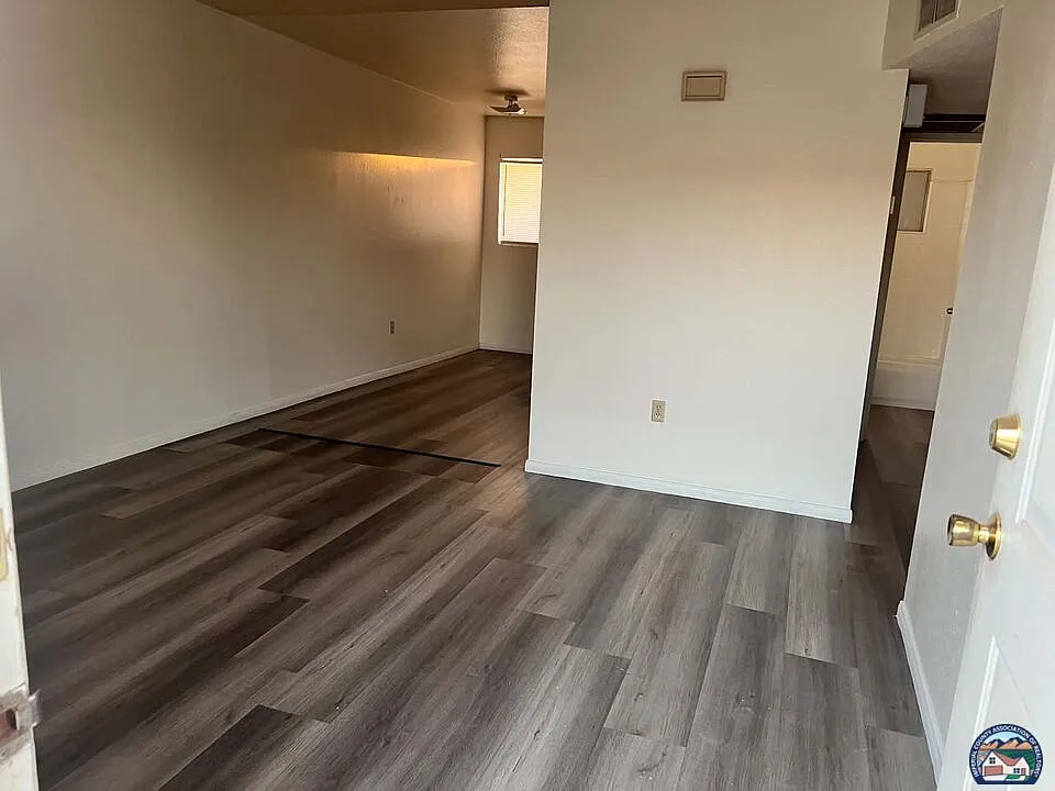2 bed, 1.0 bath, 700 sqft, $1,425 — Photo 3