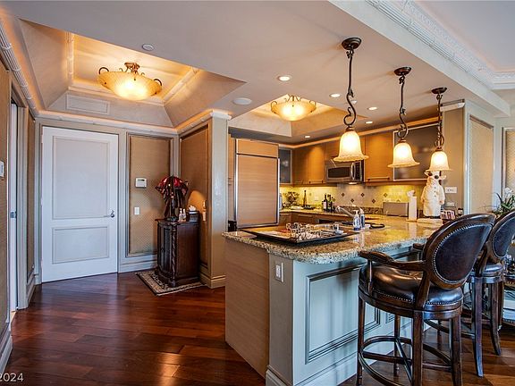 3rd image of 222 Karen Ave Unit 4404