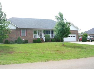 137 Singletree Dr, Hazel Green, AL 35750