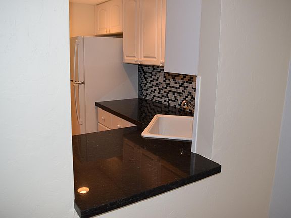 5th image of 8600 Sw 67th Ave #916