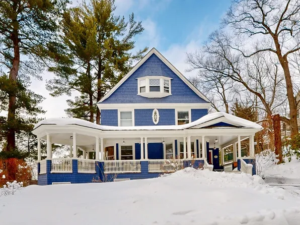 97 Montvale Rd, Newton, MA 02459