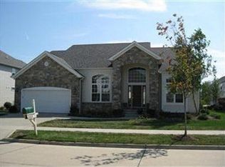 262 Alden Ln, Cleveland, OH 44143