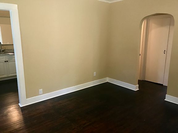 3rd image of 3126 12th Ave N