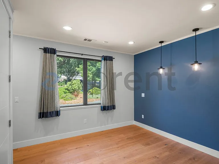 1701 Whitham Ave — Photo 25