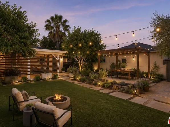 11757 Arminta St, North Hollywood, CA 91605