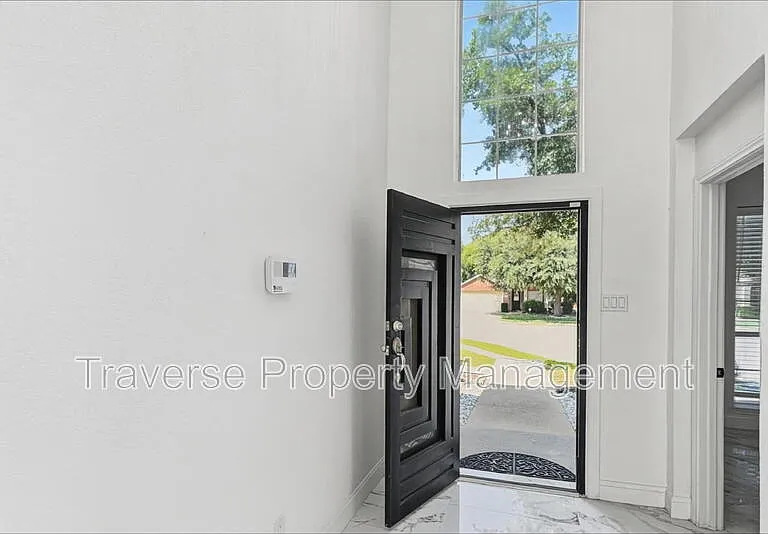 8474 Muirwood Trl — Photo 3