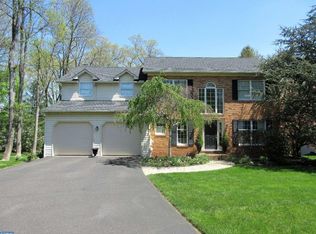 115 Crystal Dr, Schwenksville, PA 19473
