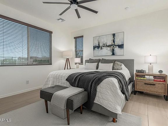 4th image of 17973 W ASHLEY Drive