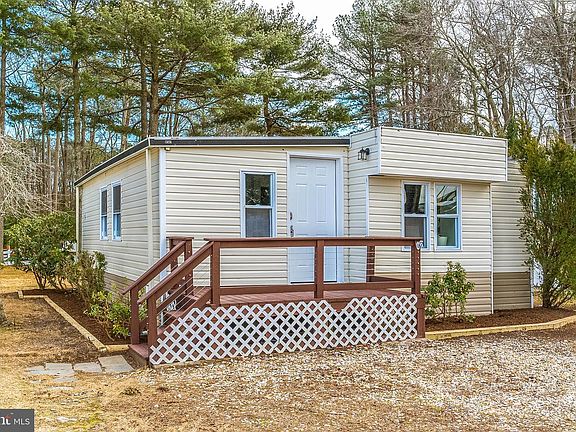 2nd image of 126 Skipjack Cir