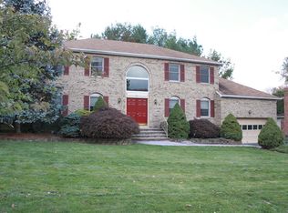 50 Kahl Rd, East Hanover, NJ 07936