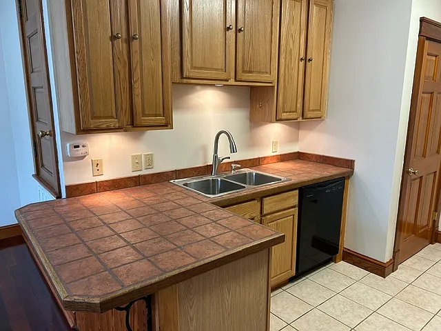 4111 Danneel St #2 — Photo 5
