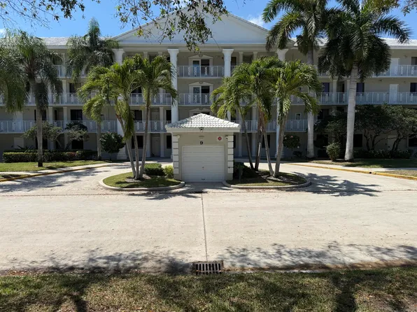 2761 Village Blvd APT 305, West Palm Beach, FL 33409