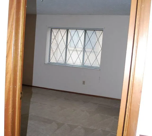 5491-5513 Kenneylane Blvd — Photo 16